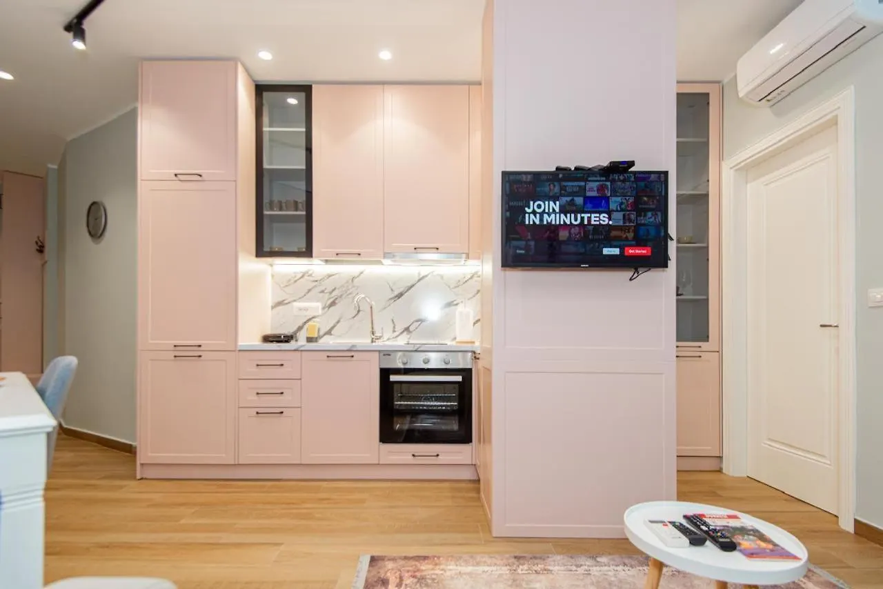 Loris Apartaments 301 location